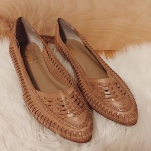 Vintage Leather Woven Shoes